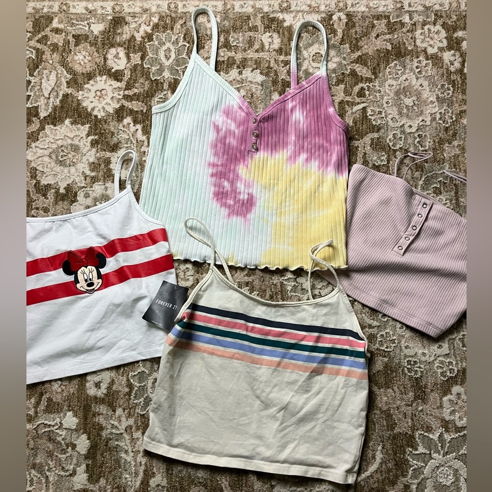 Bundle of 4 Cropped Tank Tops - S (American Eagle, Aeropostale, Forever 21)